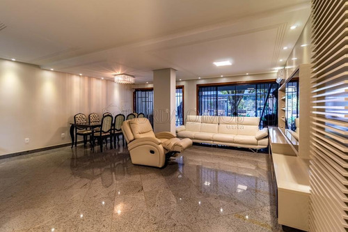 Imagem 4 de 30 de Asa Sul Shigs, Casa Com Elevador Para Carro, 358m², 4 Quartos Sendo 1 Suíte! Aceita Financiamento E Permuta. - Villa132659