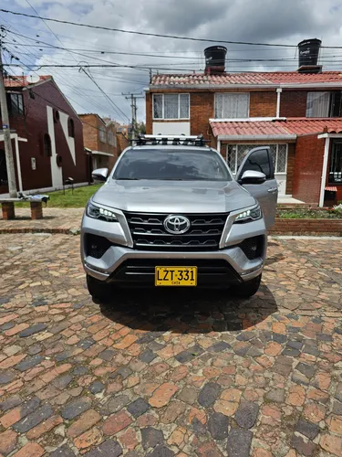 Diesel, Automática, 4x2, Full Equipo