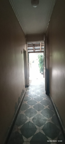 Casa Aislada 192m2 Total, Const. 135m2 A Pasos Avda. Dorsal.