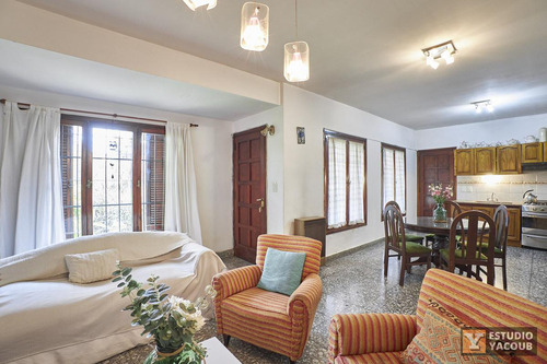 Casa Venta - 3 Dormitorios 2 Baños - Cocheras - Piscina - 180mts2 - City Bell, La Plata