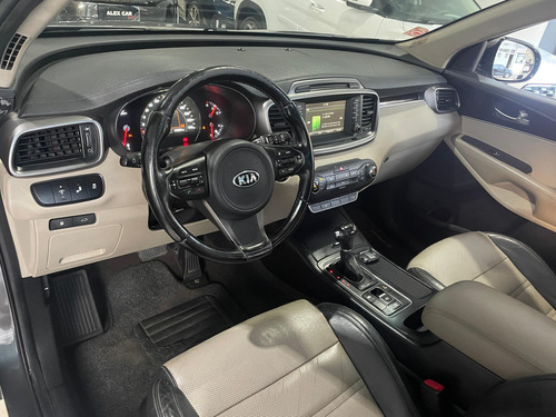 Kia Sorento 3.3 V6 GASOLINA EX 7L AUTOMATICO