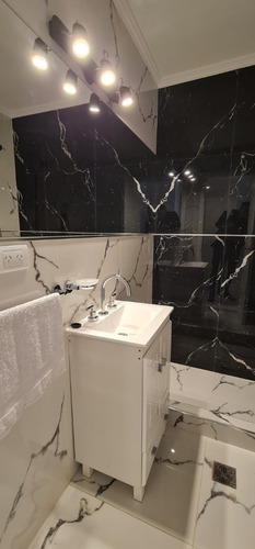 Imagen 13 de 17 de Departamento De 2 Ambientes Con Balcon Saliente
