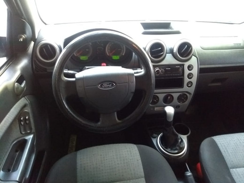 Imagem 7 de 9 de Ford Fiesta Sedan 1.6