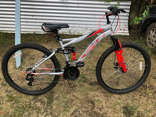 Imagen 8 de 8 de Bicicleta Mongoose De 26 Pulgadas Y 21 Velocidades Shimano
