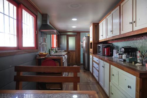 Linda Casa Chilena/gran Terreno De 1.000 Mt2/gino Girardi