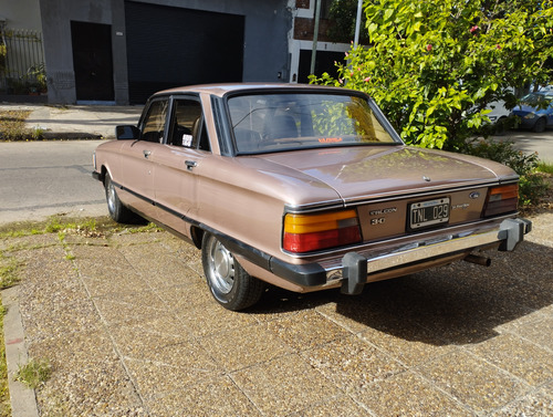 Ford Falcon 3.0 Lujo