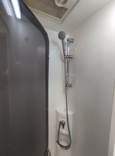 Motor Home Nacional Santo Inacio 8.5si Ano 2015 - Y@w2