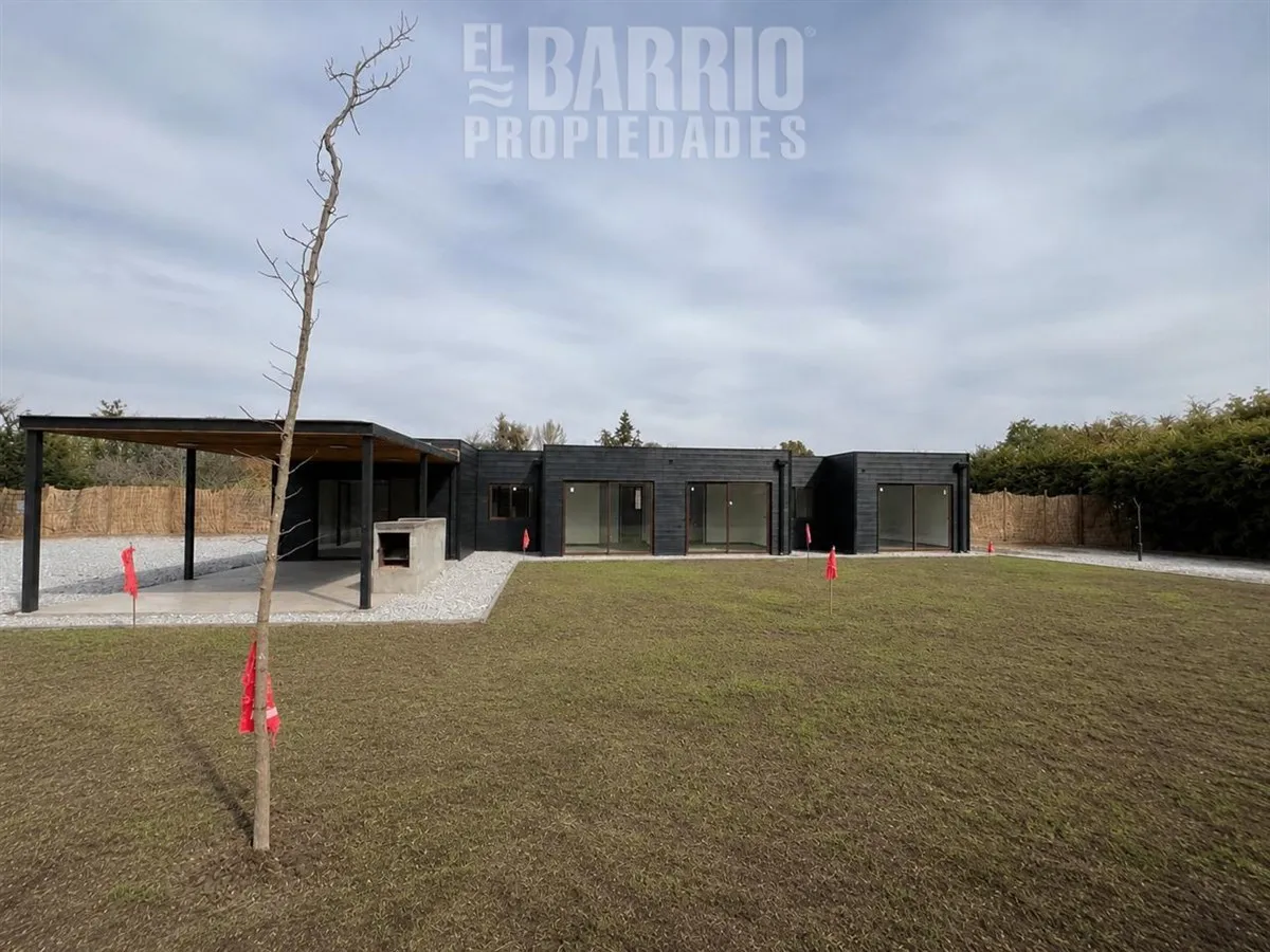 Imagen 2 de 24 de Casa En Arriendo De 3 Dorm. En Chicureo Poniente