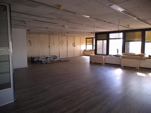 Oficinas En Alquiler | Av. Eduardo Madero 1020, Caba | 300 M²