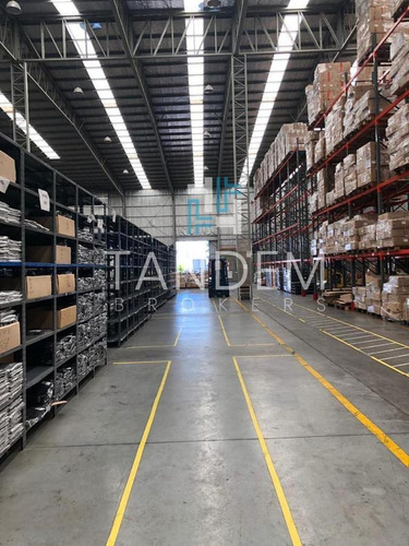 Imagen 3 de 16 de Alquiler Galpón Aaa En Predio Industrial Sobre Colectora Panamericana Con Oficinas