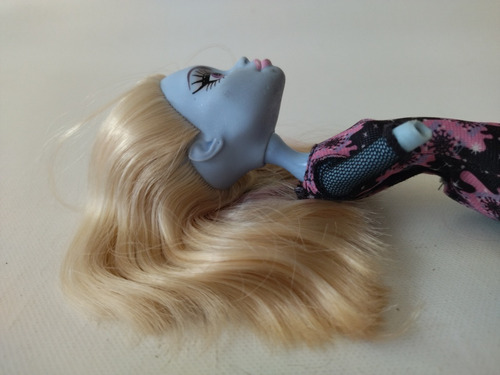 Monster High Abbey Bominable - Coffin Bean (Usado)