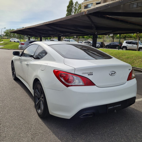 Hyundai Genesis 2.0 Coupe T 210cv Mt