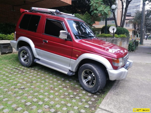 Mitsubishi Montero 3.0 V23