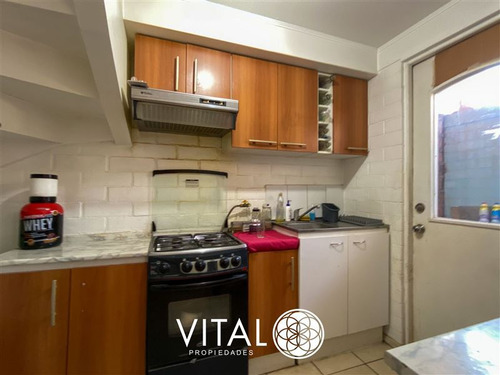 Casa En Venta De 3 Dormitorios Y 1 Baño En Puente Alto