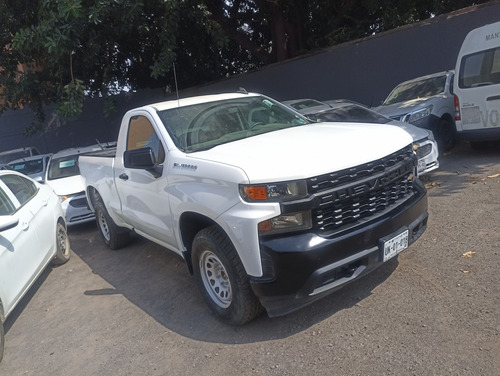 Chevrolet Silverado 4.3 lts 1500Doble Cabina Ls 4x2 At