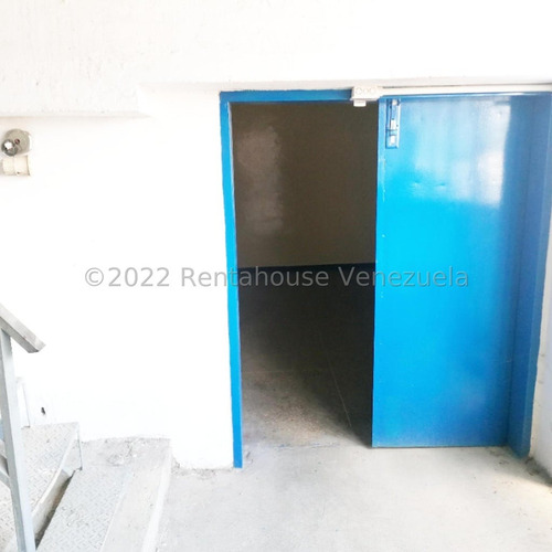 Alquiler Local En La Urbina Mls /24-8834