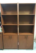 Comprar Bibliotecas De Madera Con Puertas Y Entrepaños Usadas