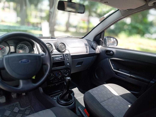 Ford Fiesta 1.0 8v Flex/class Flex 5p