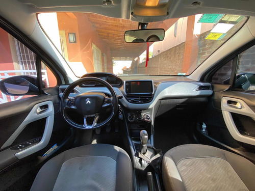 Peugeot 208 1.5 Allure Touchscreen 2014