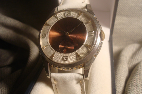 Escultural Reloj Agon De Luxe Art Deco 1950 Impecable! Joya! Blanco Cromado Cobre Metalizado (Usado)