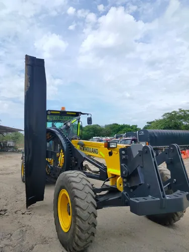 Motoniveladora New Holland Modelo 170b Año 2015