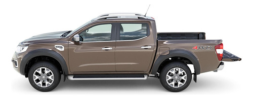 Imagen 4 de 6 de Molduras Overfender Renault Alaskan Confort 4x2 2.3 16v M9t