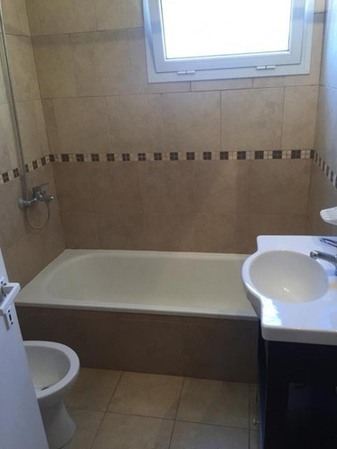 Imagen 4 de 8 de Duplex En Excelente Ubicacion !!!!!
