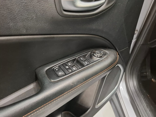Jeep Compass 2.0 16V DIESEL LONGITUDE 4X4 AUTOMÁTICO