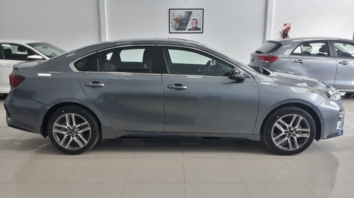 Kia Cerato 2.0 Sx At6 Gt Line