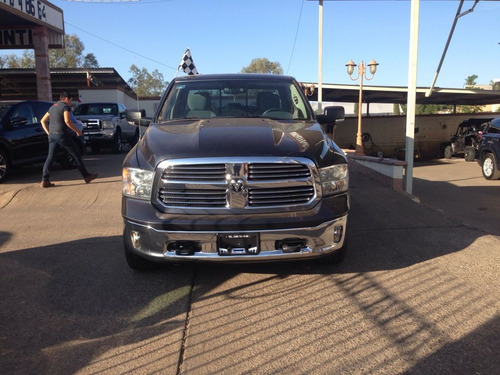 Imagen 4 de 15 de Dodge Ram 1500 Crew/cab 4x4 V6 Aut 2016 Azul Acero