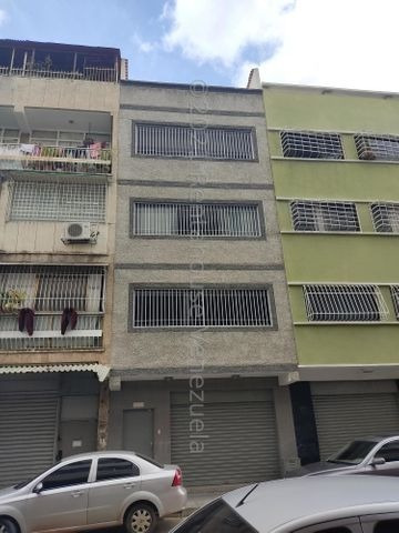 Imagen 1 de 14 de Tibizay Diaz Vende  Edificio En Chacao  #22-499   