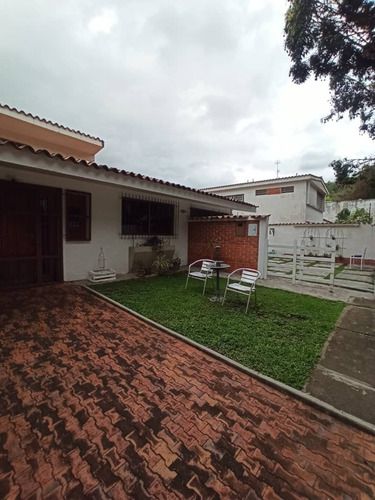 Imagen 6 de 17 de Bonita Casa Urb Lomas Del Este Valencia Jc-lp