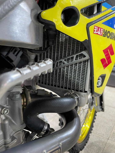 Imagen 9 de 12 de Suzuki Rmz