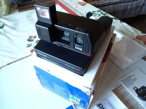 Câmera Instantânea Polaroid 600 Impulse Autofocus - Original