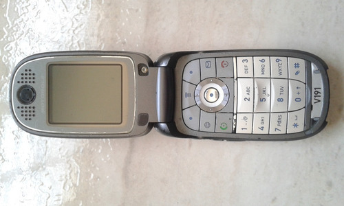 Celular Motorola V191 - Para Retirada De Peças