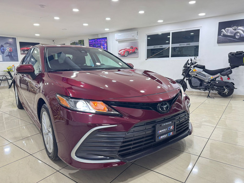 Toyota Camry 2.5 Le At