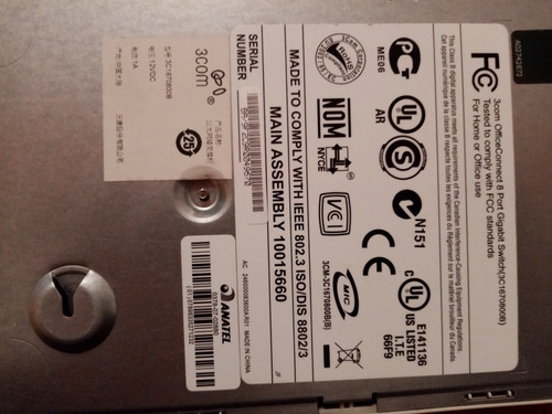 The 3com Officeconnect Gigabit Switch 8 (Usado)