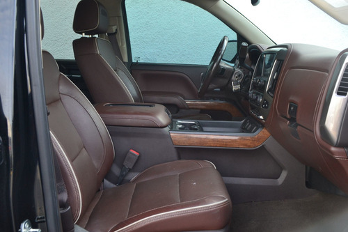 Imagen 13 de 15 de Chevrolet Cheyenne High Country 2018 Negra