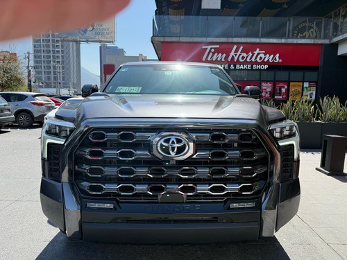 Toyota Tundra 5.7 Limited 4x4 At