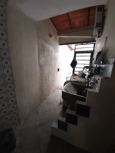 Imagen 15 de 28 de Fernando Guerrero Vende Casa Urb Trigal Sur Calle Abierta, Av Ppal Del Triga