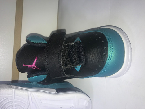 Imagen 6 de 6 de Zapatillas Jordan Para Niña