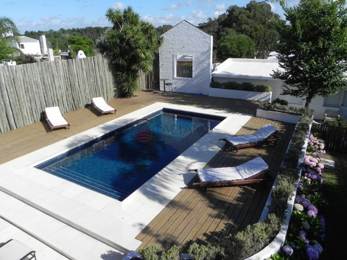 Casa Ideal En La Barra Siete Dormitorios - Punta Del Este - Posta Del Cangrejo- Ref: 2189