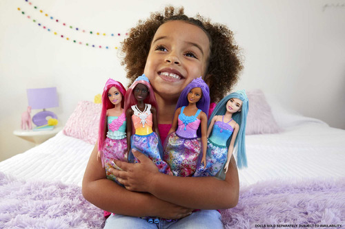 Muñeca Barbie Dreamtopia Royal Con Cuerpo Curvilíneo Y Cabel