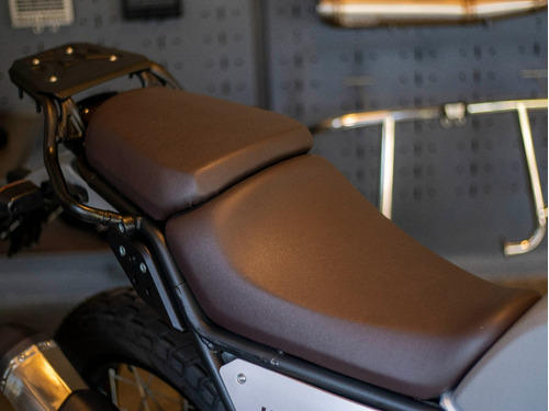 Imagen 13 de 25 de Royal Enfield Himalayan Bs6 Mirage Silver Entrega Inmediata