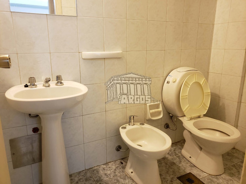 Argos Negocios Inmobiliarios Alquila Local Pocitos S/g.c.