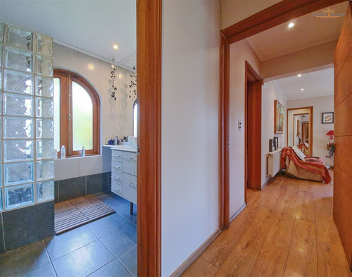Estilo Chilena I 4d 4b I 350 M2 Y 1.100 M2 I Los Dominicos