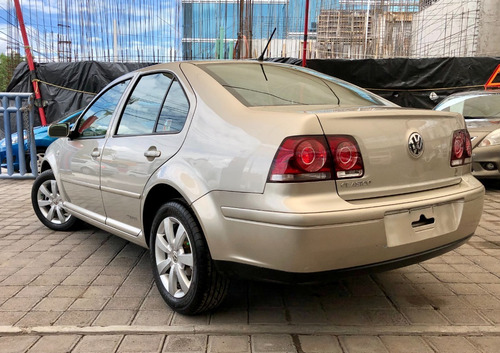 Imagen 2 de 15 de Volkswagen Jetta Clasico Cl A/c 2013