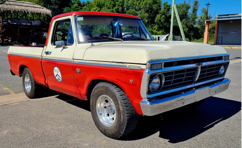 Ford F-100 Deluxe 