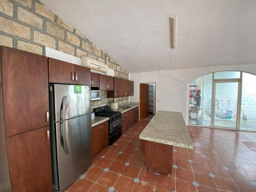 Quinta En Venta O Renta En El Barrial Zona Carretera Nacional