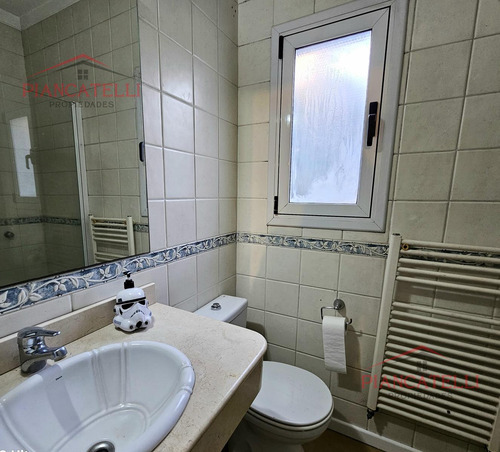 Venta De Casa En Campos De Alvarez Con 4 Habitaciones